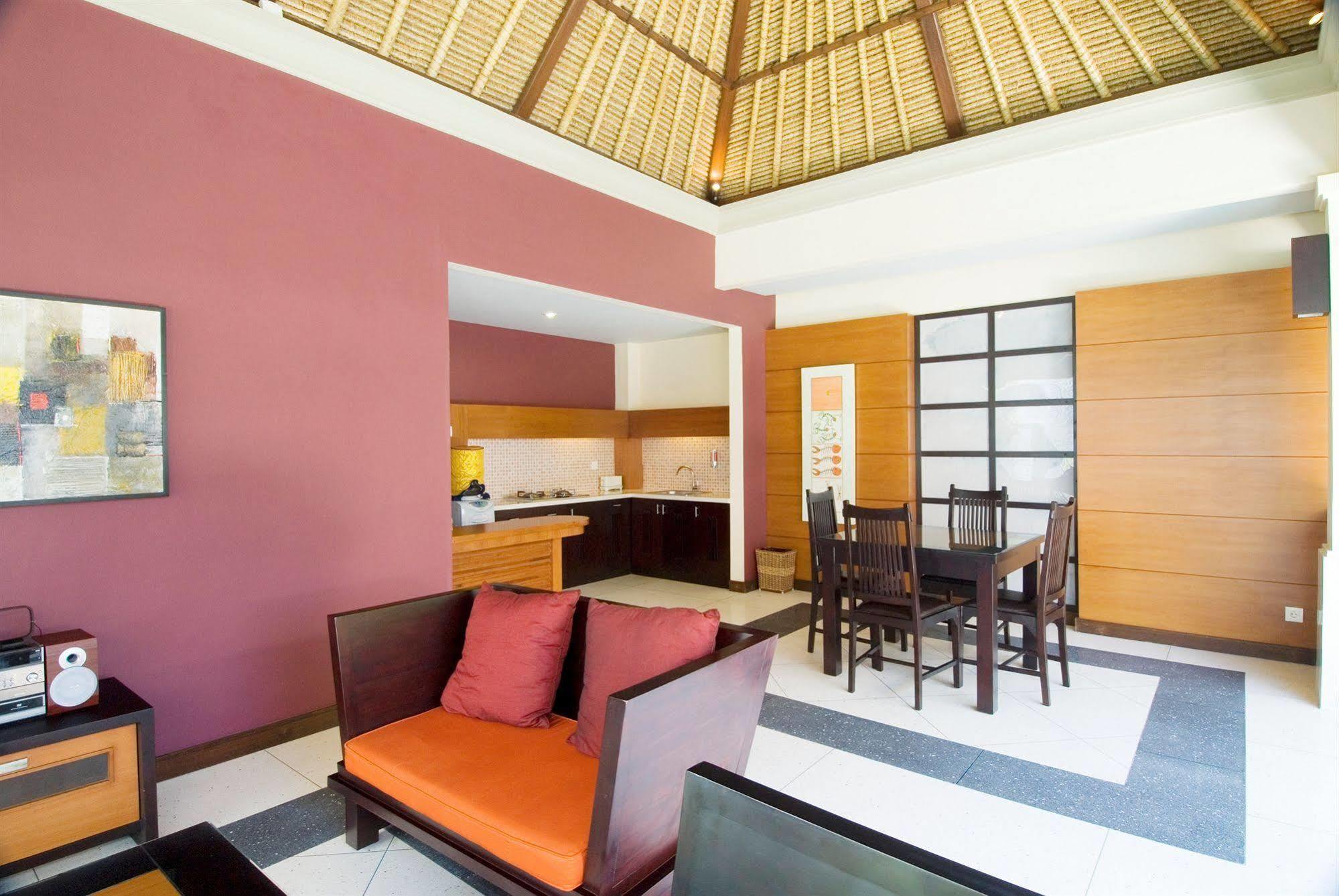 סמיניאק D'Alang Alang Villas מראה חיצוני תמונה