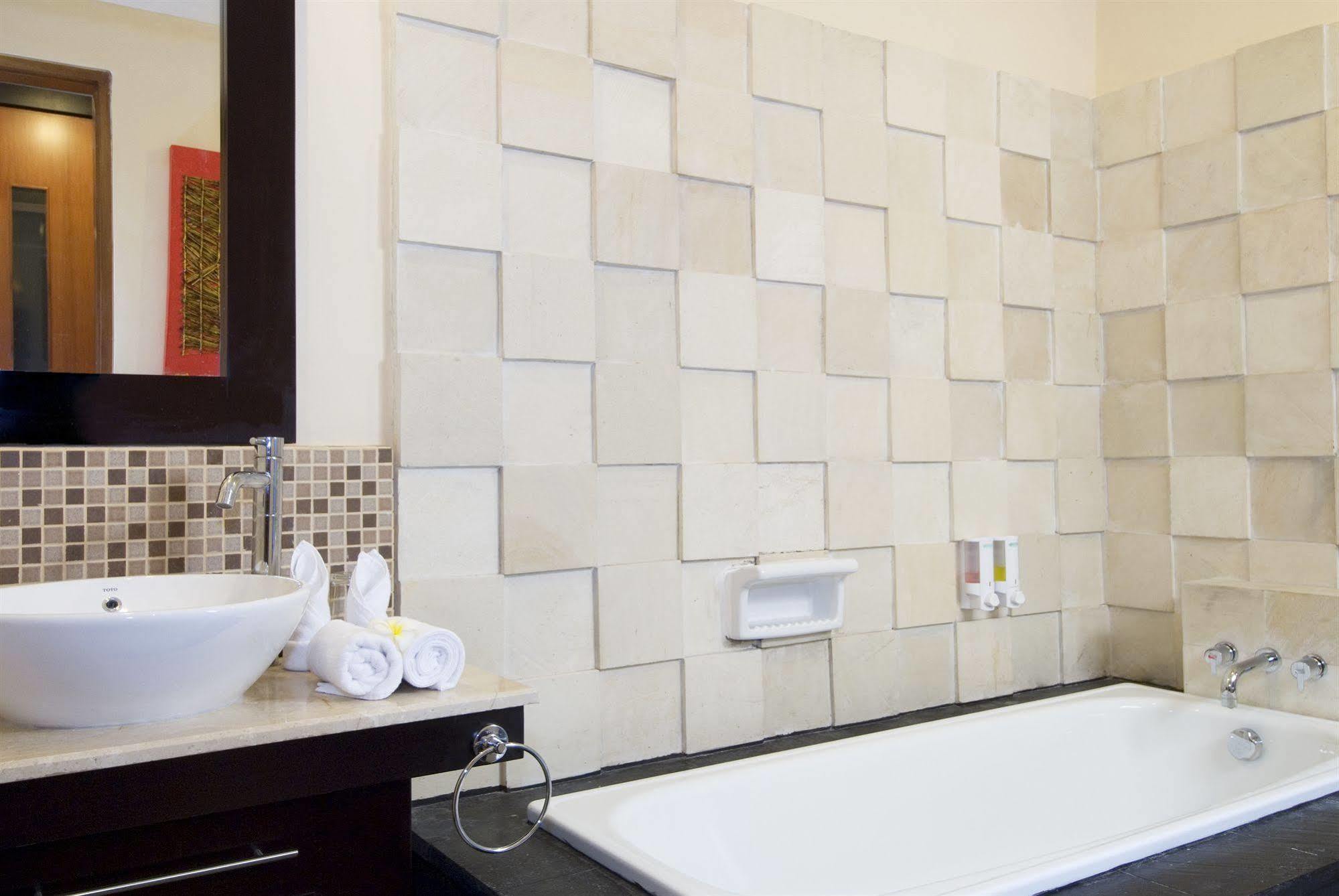 סמיניאק D'Alang Alang Villas מראה חיצוני תמונה