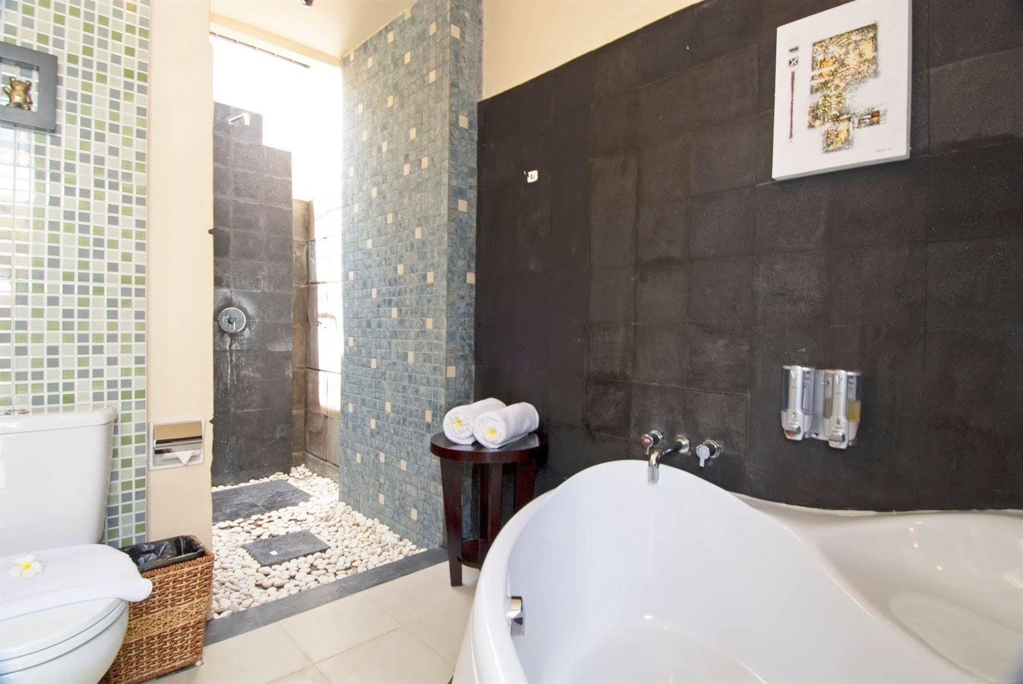 סמיניאק D'Alang Alang Villas מראה חיצוני תמונה