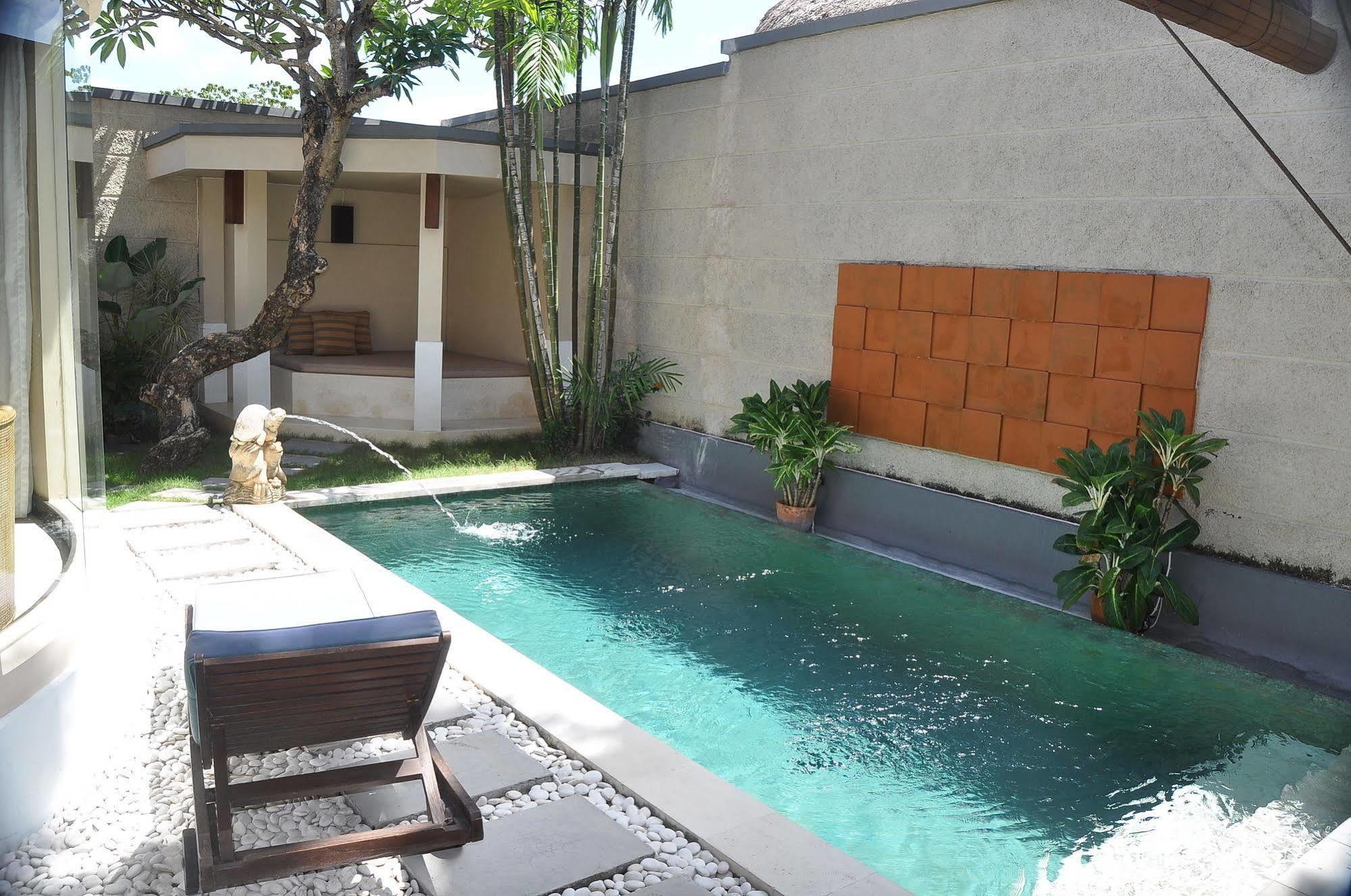 סמיניאק D'Alang Alang Villas מראה חיצוני תמונה